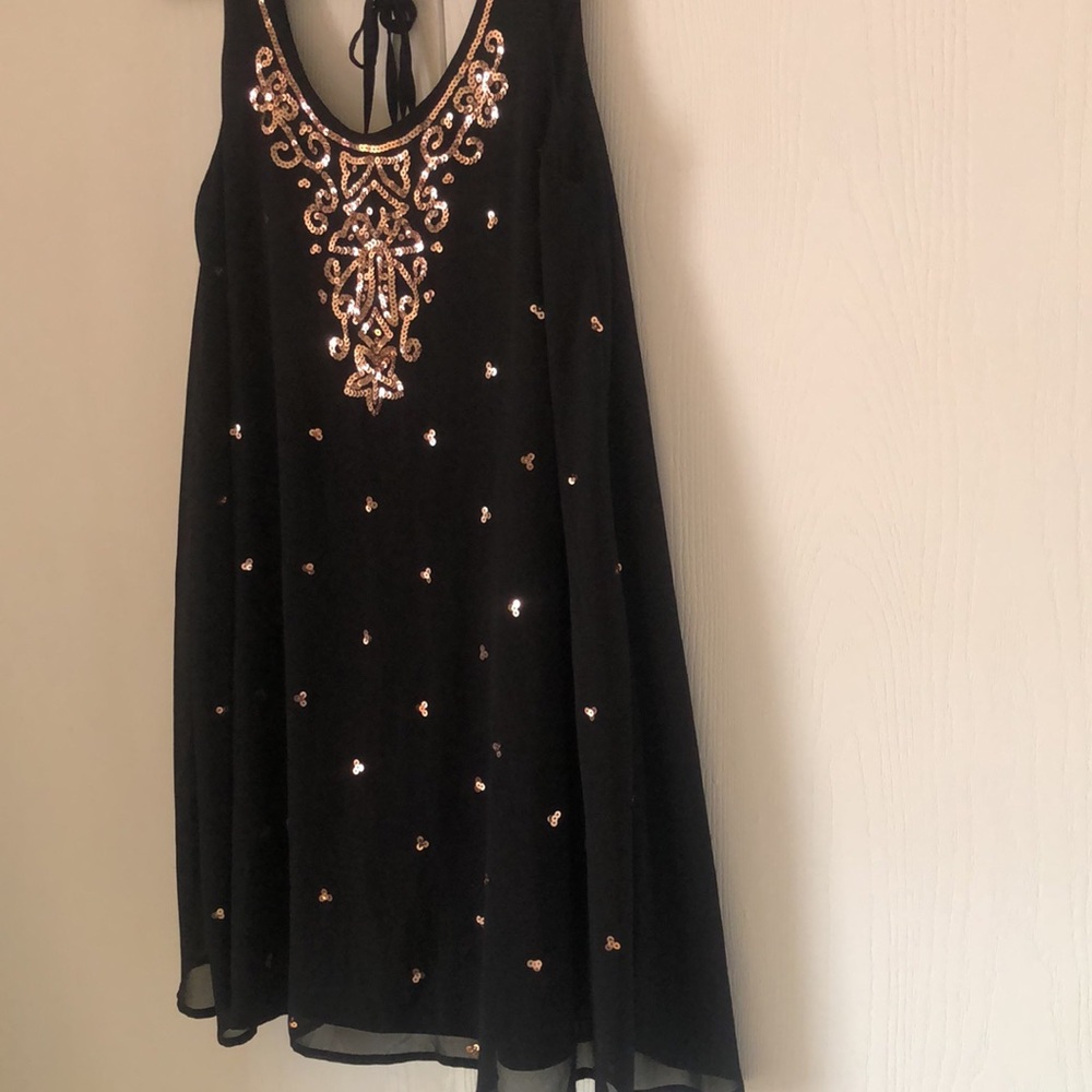 Woman’s sequins black entro blouse